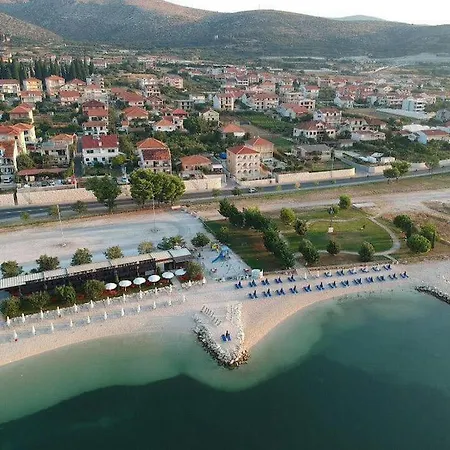 Luxury With Pool, Jacuzzi And Sea View Split Apartment *