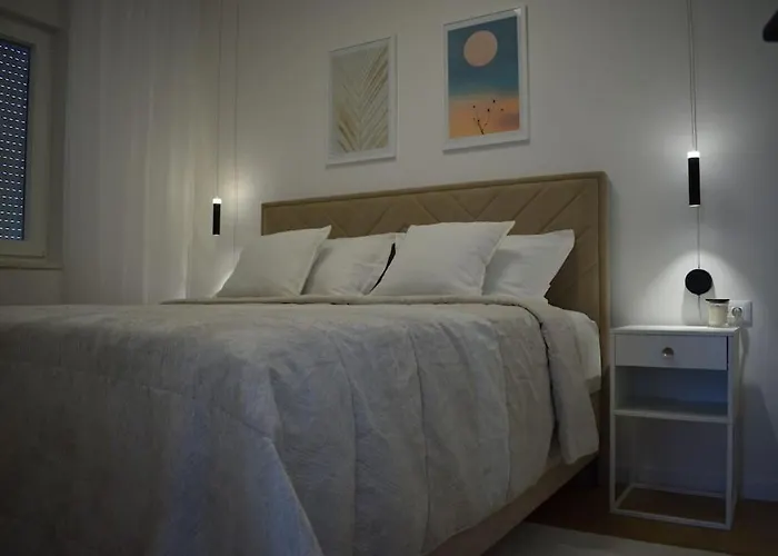 Luxury With Pool, Jacuzzi And Sea View Split Apartament