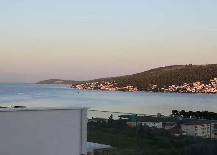 Luxury With Pool, Jacuzzi And Sea View Split *